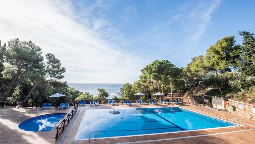 Отель Camping Sunissim Cala Llevado 4 By Locatour Тосса-де-Мар Экстерьер фото
