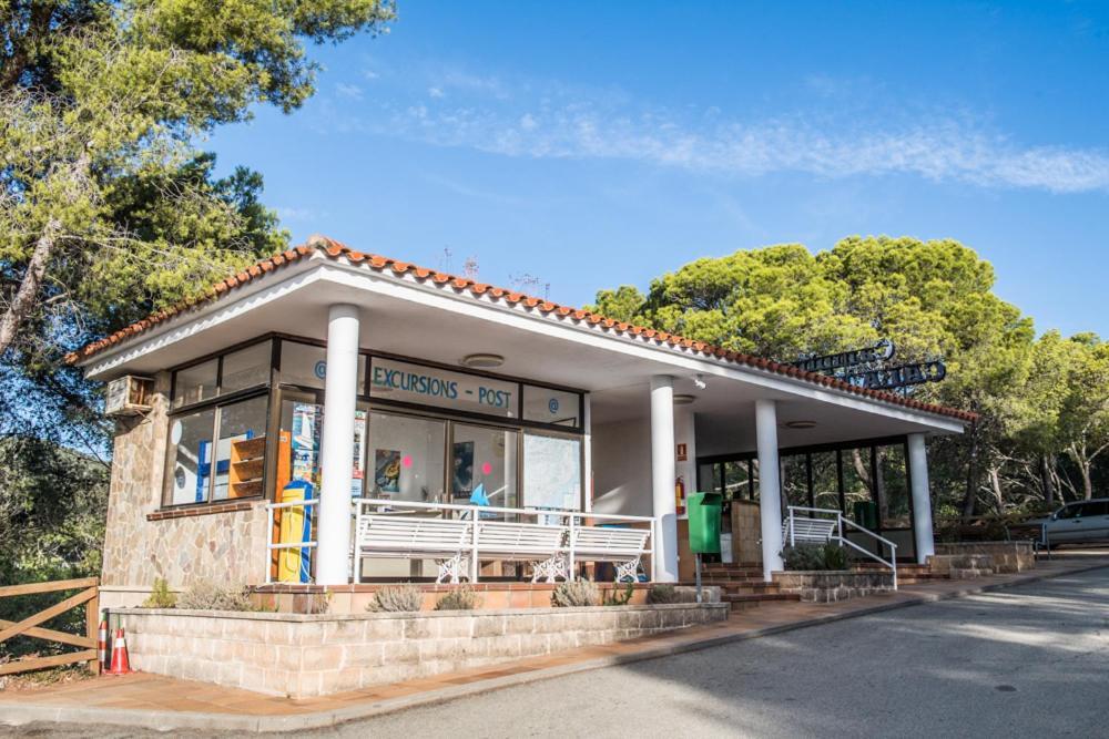 Отель Camping Sunissim Cala Llevado 4 By Locatour Тосса-де-Мар Экстерьер фото